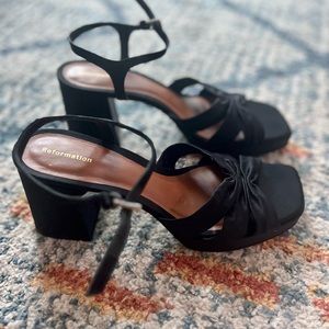 Reformation Maize Sandal W9 (never worn outside)